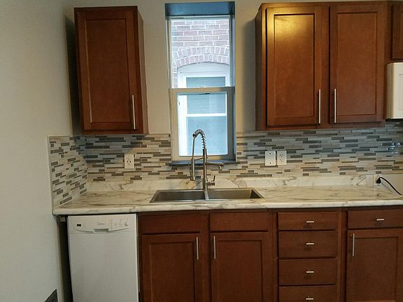2nd image of 4940-4942 Odell St