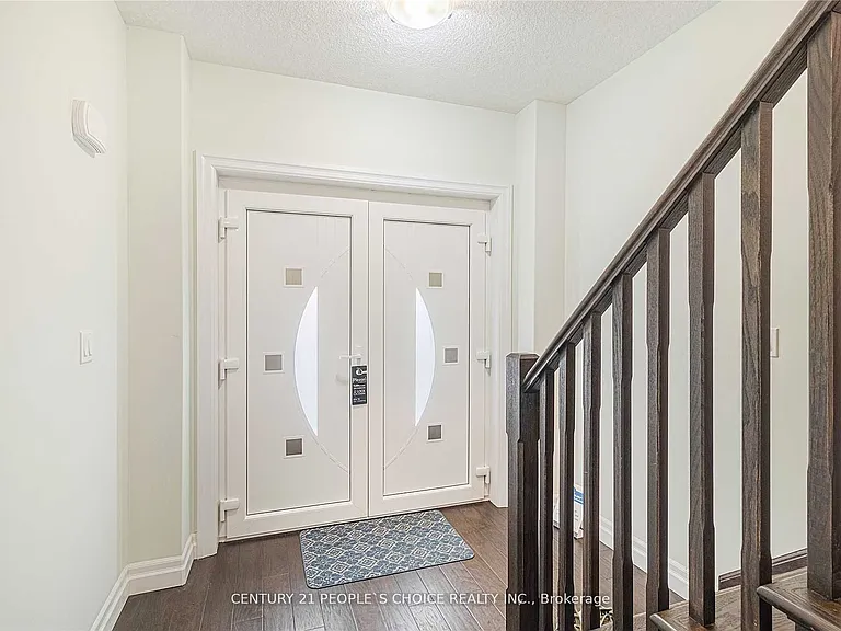 1934 Cedarpark Dr — Photo 3