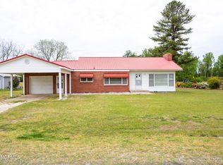 1680 Fleet Cooper Rd, Roseboro, NC 28382