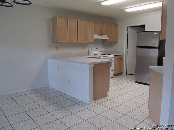 3rd image of 10006 Sunset Pl