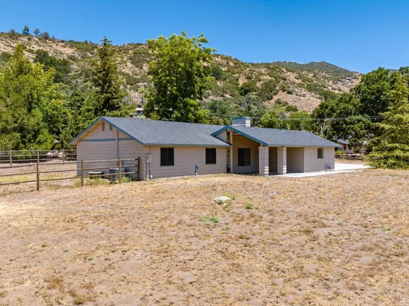 23801 Chia Ct, Tehachapi, CA 93561
