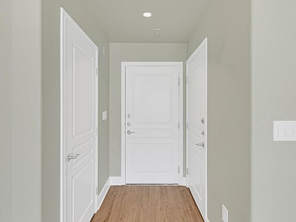 2nd image of 330 Las Colinas Blvd #468