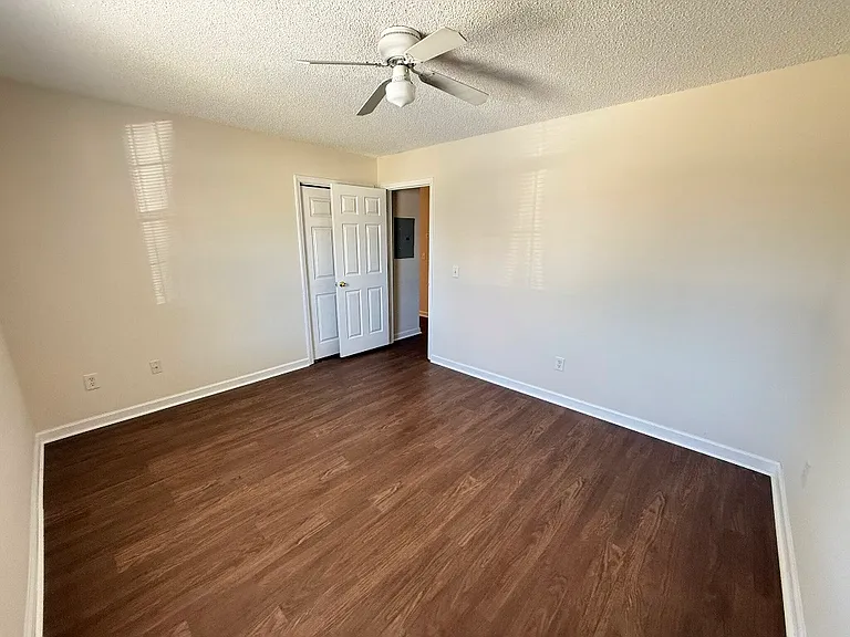 1108B Holden Dr #B — Photo 13