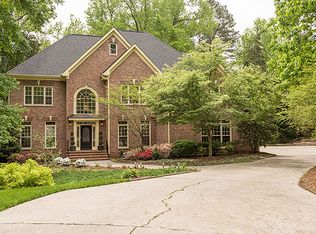 208 Ukiah Ln, Chapel Hill, NC 27514
