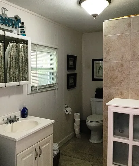 210 Angela St — Photo 15