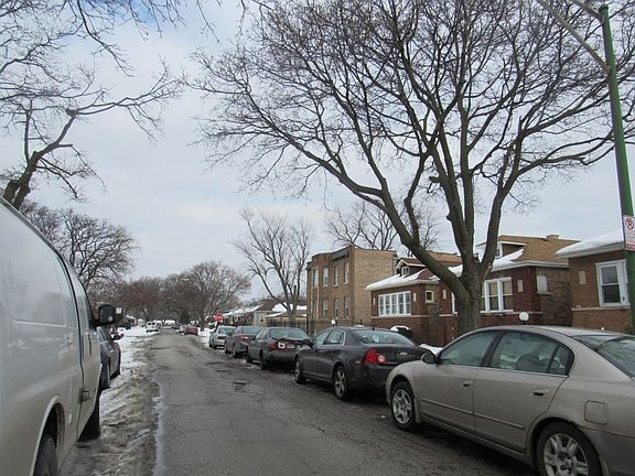 4th image of 9418 S Eberhart Ave
