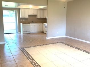 611 SE 8th St, Cape Coral, FL 33990