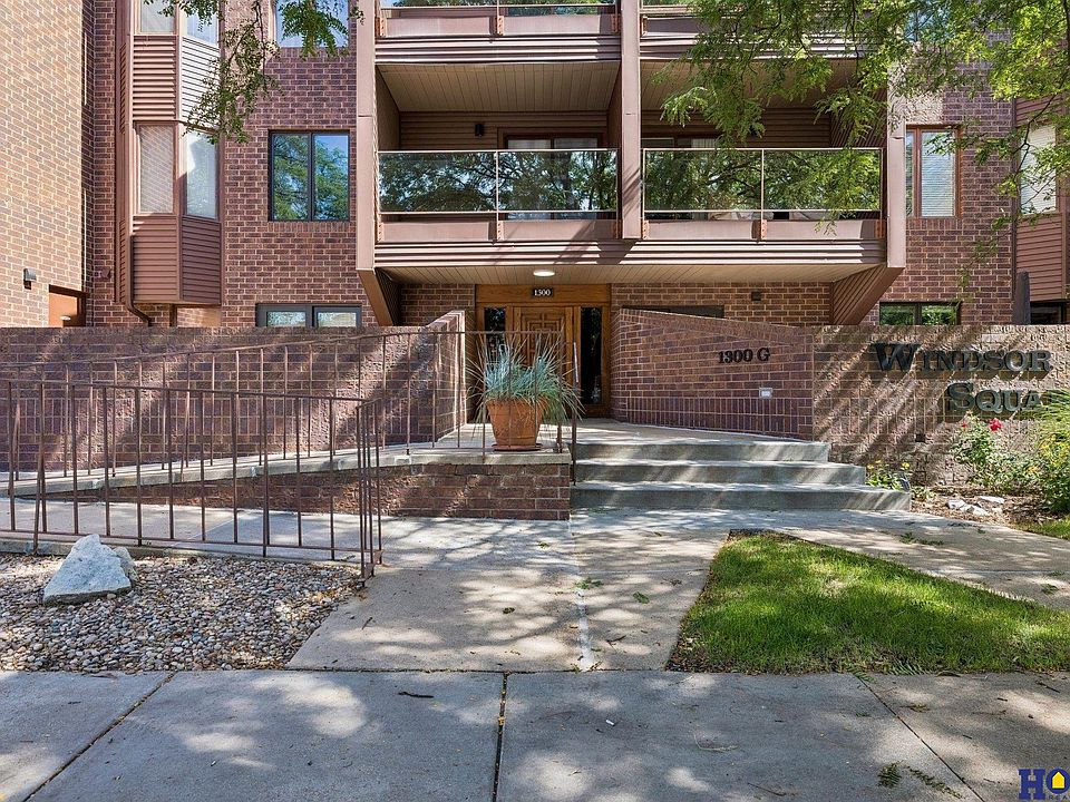 1st image of 1300 G St APT 301E