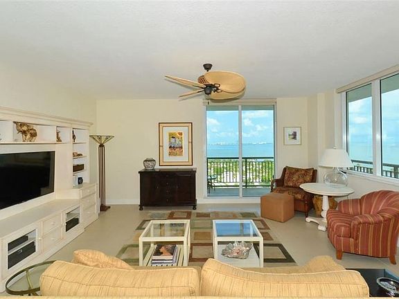 4th image of 800 N Tamiami Trl Unit 1401