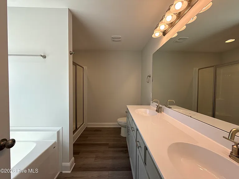 1019 Croaker Ct — Photo 13