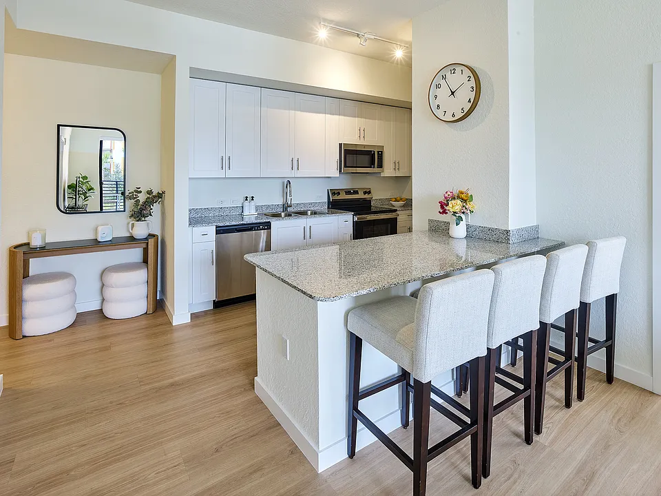Gateway Luxury Apartments