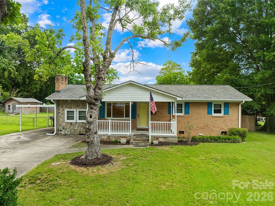 1st image of 205 Gaddis Dr