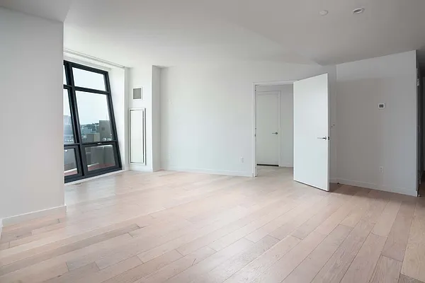 Rented by Cyberapts Management | media 13