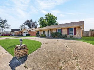 725 Melinda Dr, Mesquite, TX