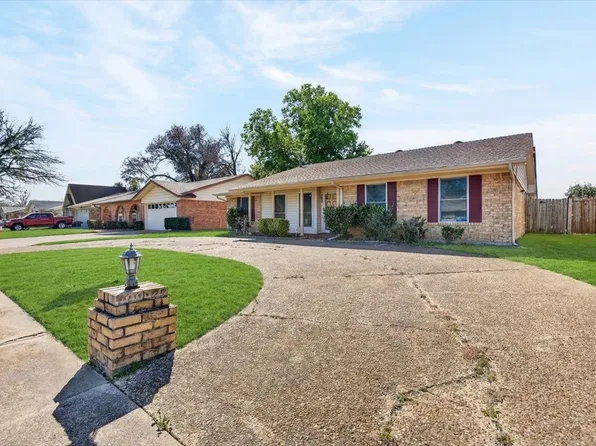 725 Melinda Dr, Mesquite, TX 75149