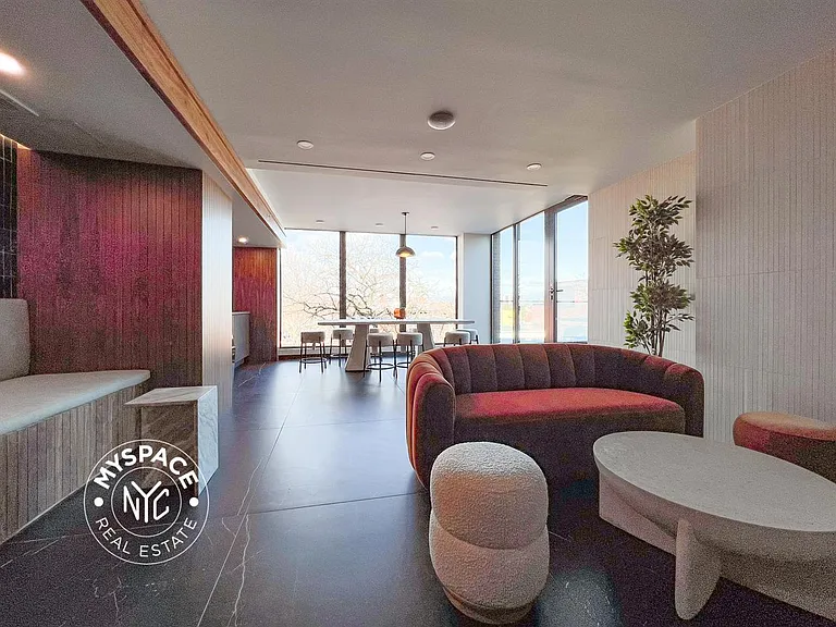 650 Madison St #4F — Photo 35
