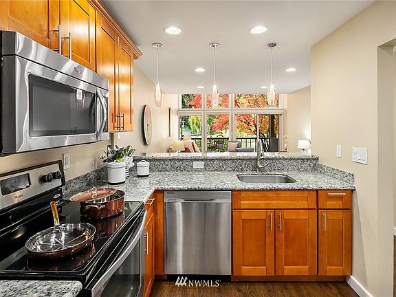 4th image of 6453 139th Pl NE APT 41