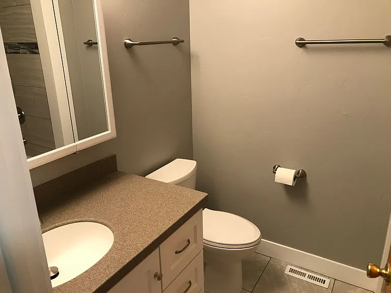 2818 S 450 W — Photo 8