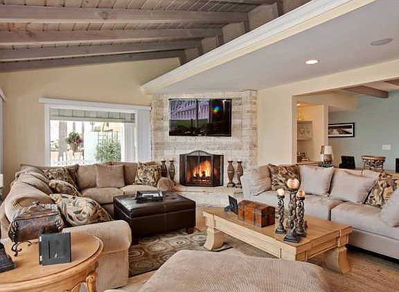 2nd image of 8305 Camino Del Oro
