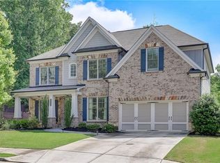 5233 Park Vale Dr, Sugar Hill, GA 30518