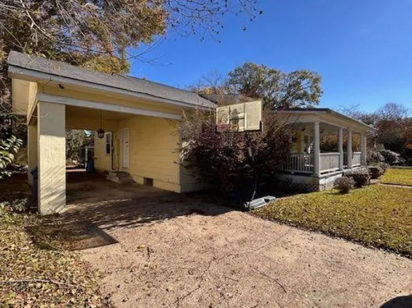 411 Walnut St, Natchez, MS 39120
