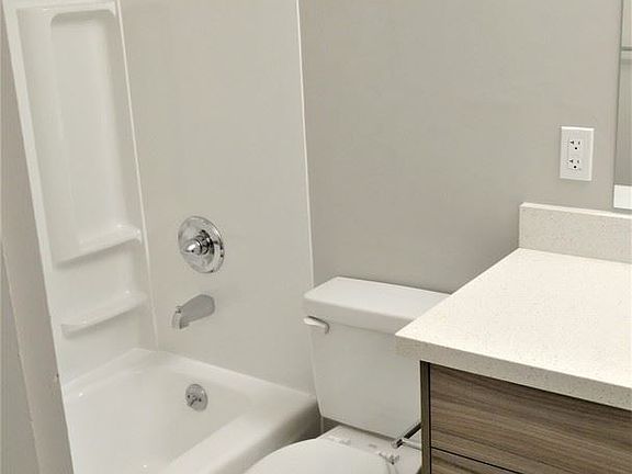 4th image of 1905 E Fir St APT 24