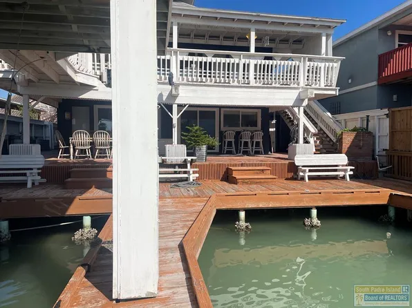 921 Bass Ave, Port Isabel, TX 78578