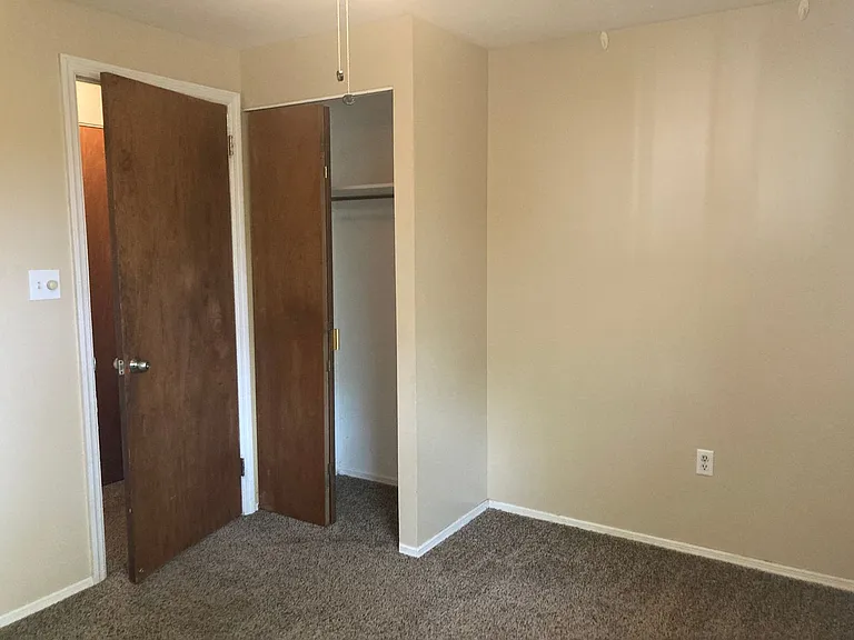 144 McCraw Dr — Photo 24