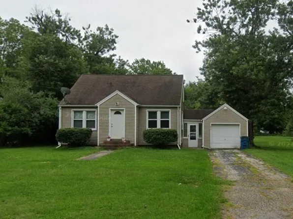 2516 Corlot St, Kalamazoo, MI 49004