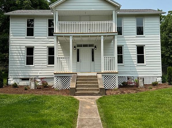 60 Warner St
