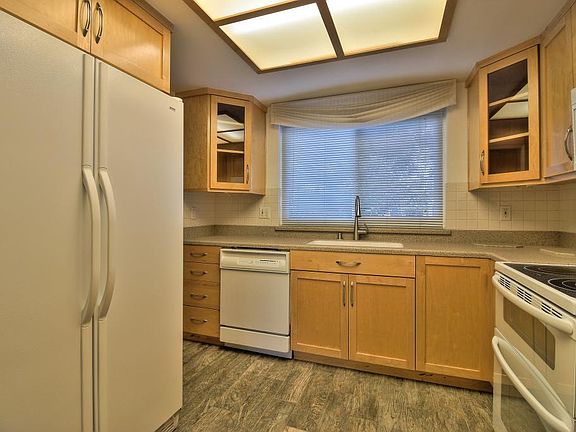 4th image of 777 Hollenbeck Ave APT 17Z