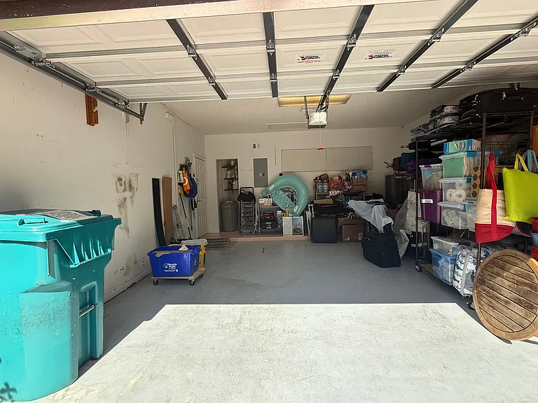 3 Lawrence Lake Dr — Photo 41