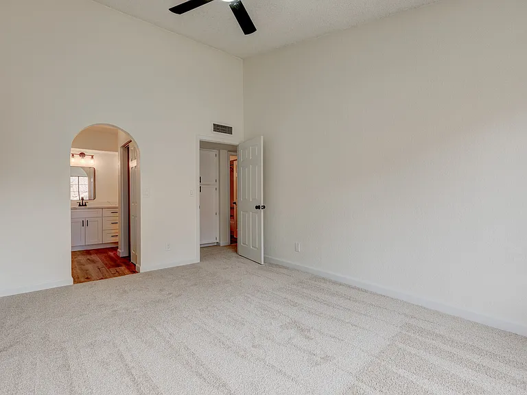 819 N College Ave #H120 — Photo 13