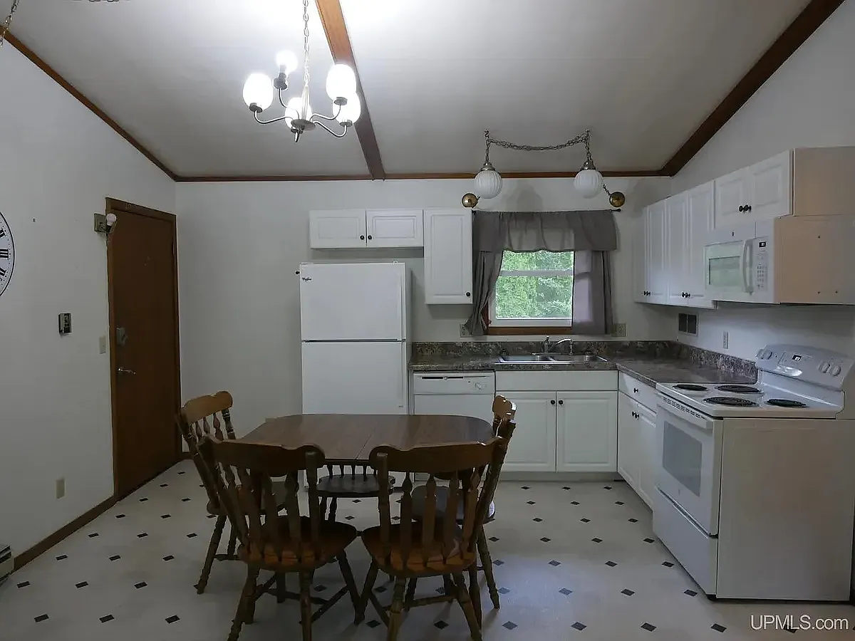 2 bed, $665 — Photo 3