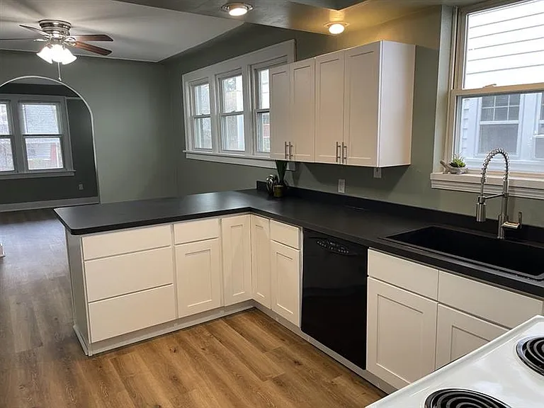 1441 Vassar Dr #1 — Photo 10