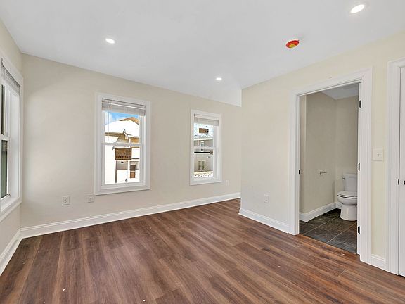 4th image of 55-57 Bailey Rd #2