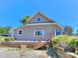210 S Walnut St, Colfax, IA 50054