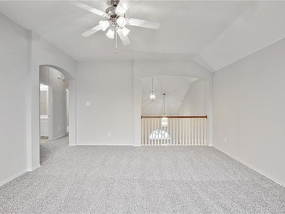 3rd image of 6217 Miranda Dr