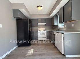 4441 N 67th St, Lincoln, NE