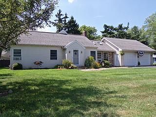 1st image of 10597 Lakewood Dr