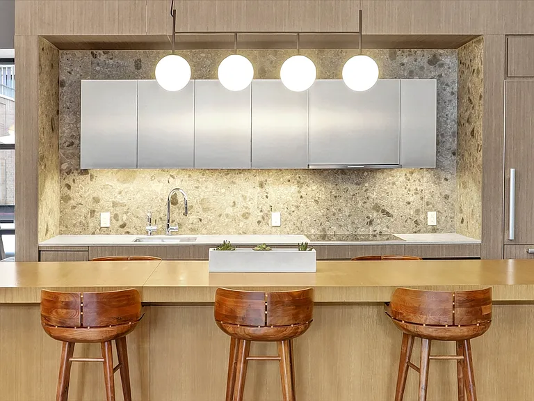 520 W 43rd St #3DD — Photo 15