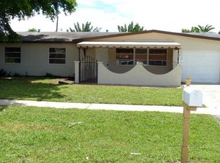 3366 Taconic Dr, West Palm Beach, FL 33406
