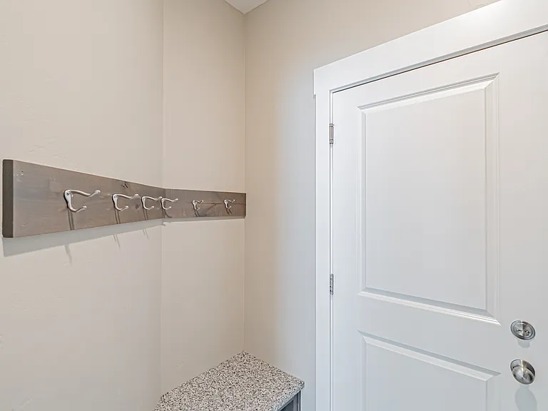 2896 Blackwood — Photo 15