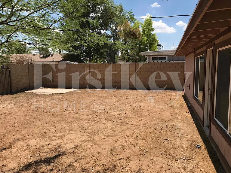 7427 E McKinley St — Photo 23
