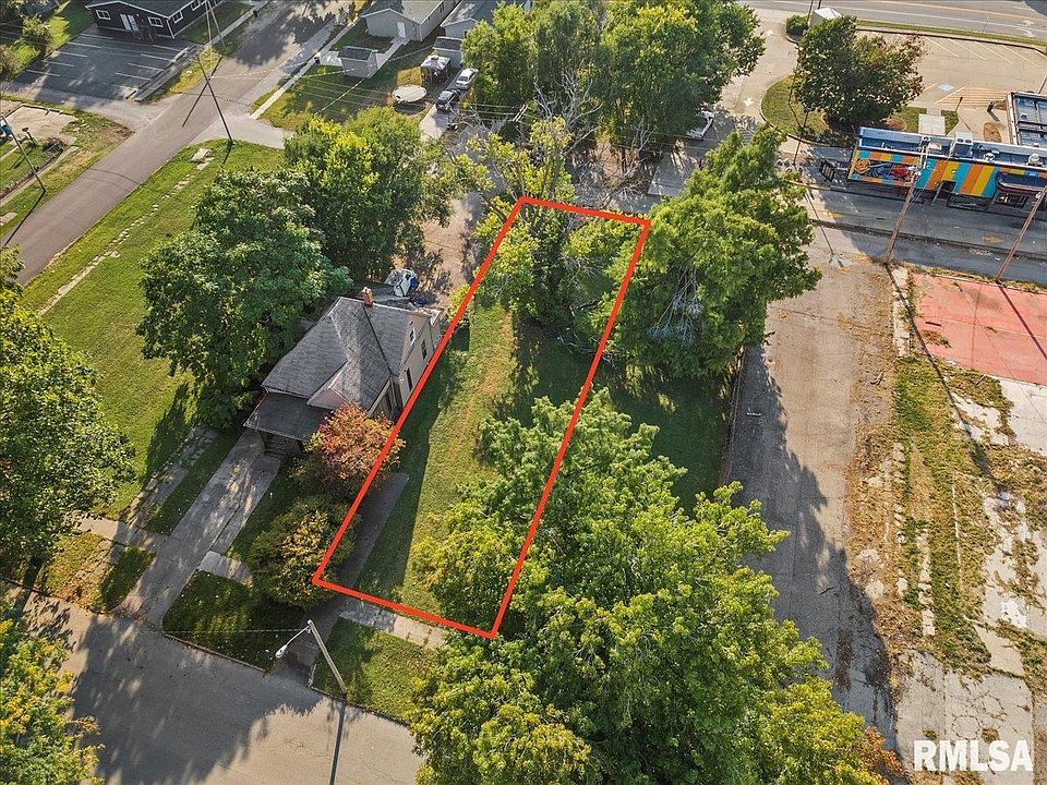 2nd image of 1423 S 8th St
