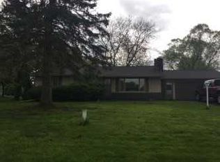 2566 Elmers Dr, Lapeer, MI
