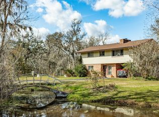 703 County Road 605, Angleton, TX 77515