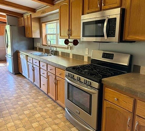 4th image of 304 Hulbert Hollow Rd