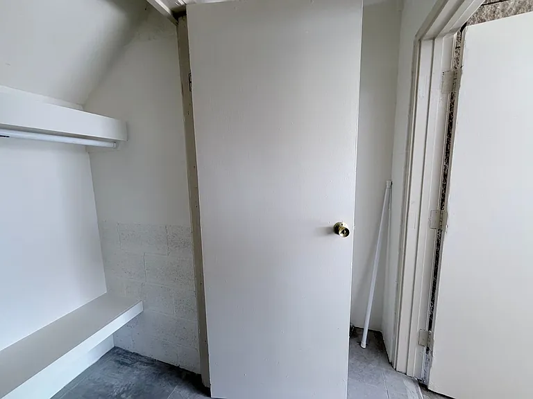 2210 N School St — Photo 6
