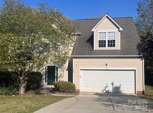 2068 White Cedar Ln, Waxhaw, NC 28173